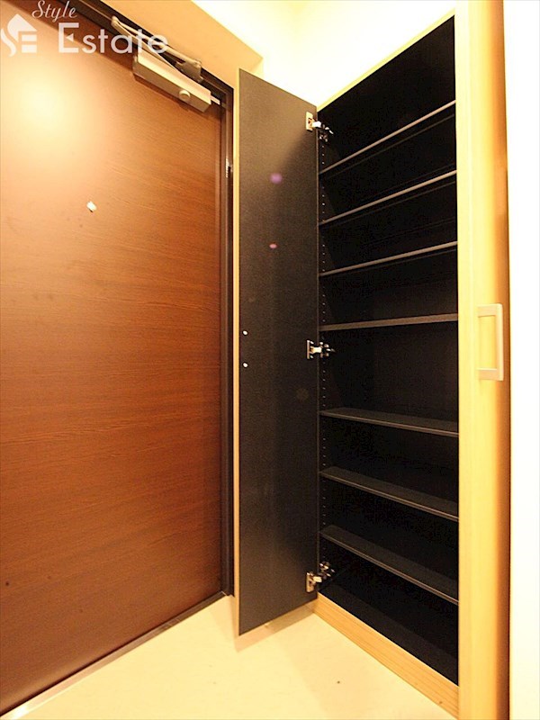 シューズボックス