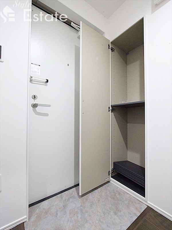 シューズボックス