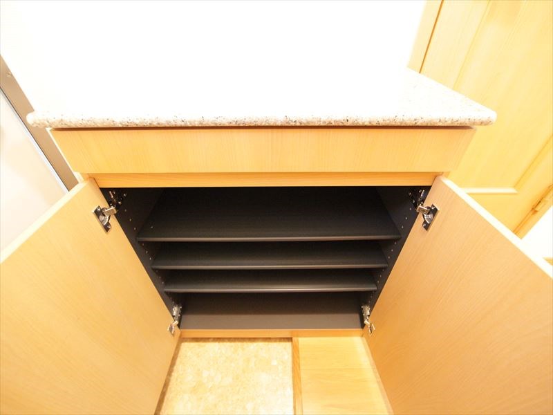 シューズボックス