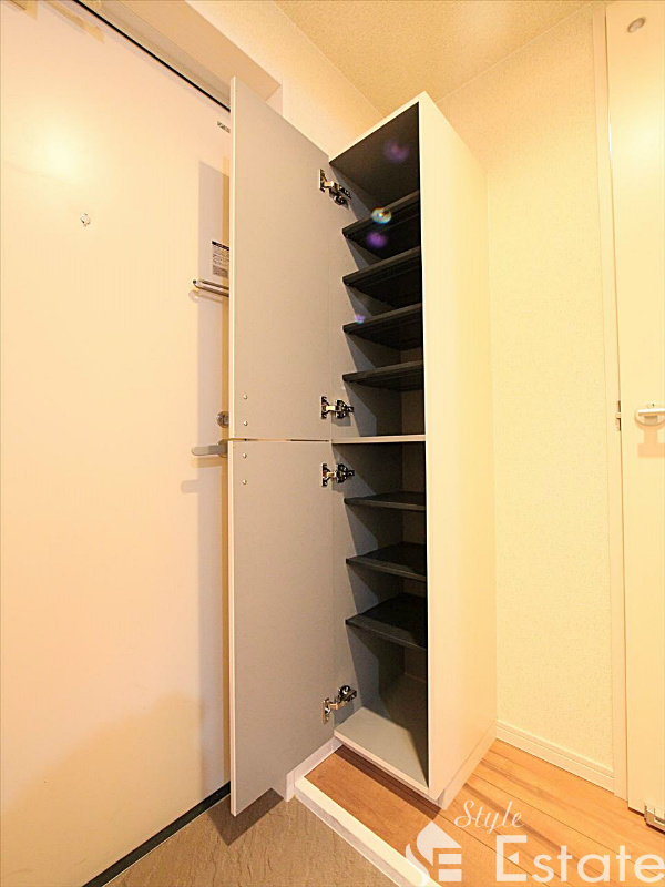 シューズボックス