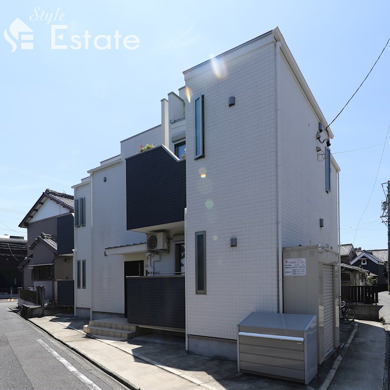 GRANDTIC平安通駅前