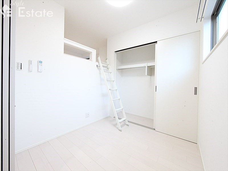 洋室 ロフトつき