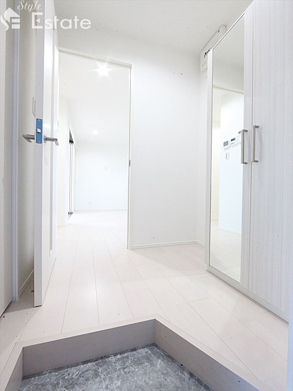 玄関 シューズボックス