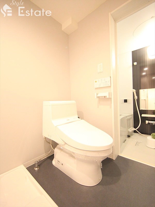 温水洗浄便座トイレ