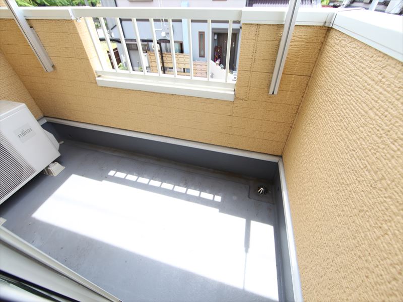 同マンション内別室画像 南向きバルコニー