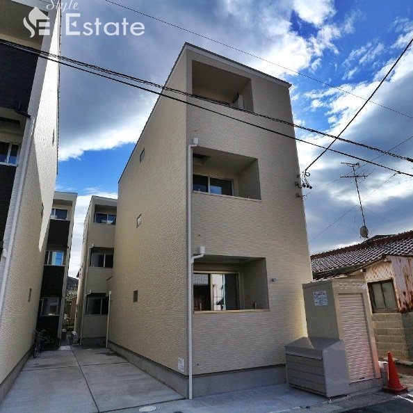 REGALEST VILLA（レガリストヴィラ）