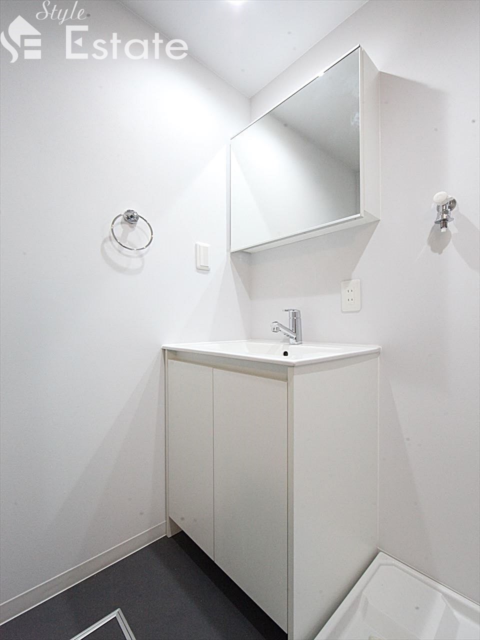 洗面所 洗髪洗面化粧台 同仕様物件内装