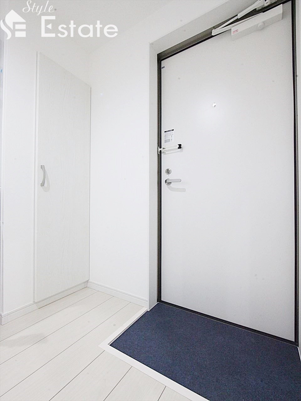 玄関 シューズボックス付 同仕様物件