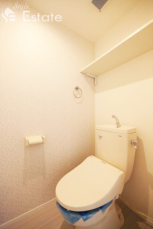 温水洗浄便座付トイレ 同仕様内装