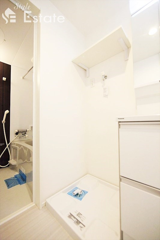 洗濯機置場 同仕様内装