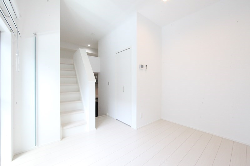 ルミエールS(ルミエールエス)