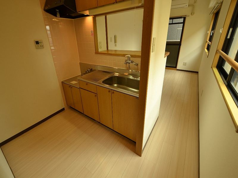 カウンター対面キッチン(2口コンロ設置可)