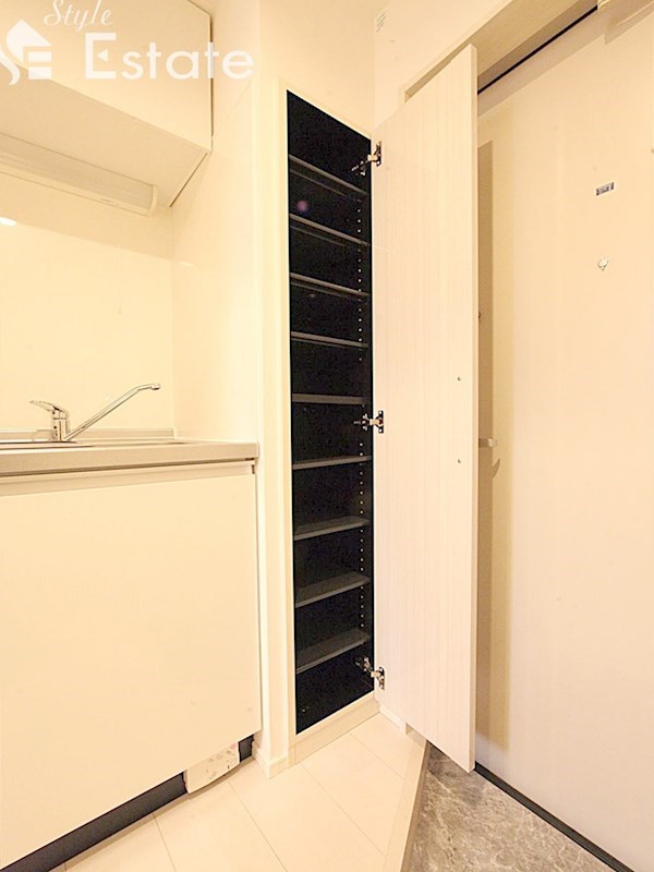 シューズボックス