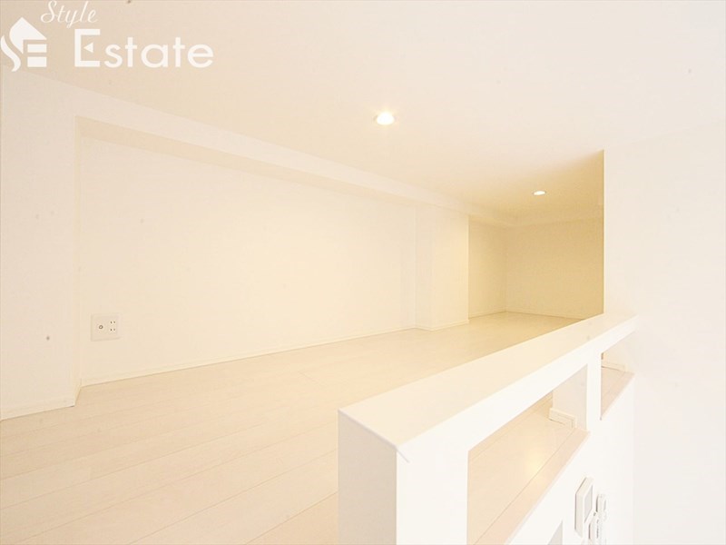 ロフト 収納スペース有