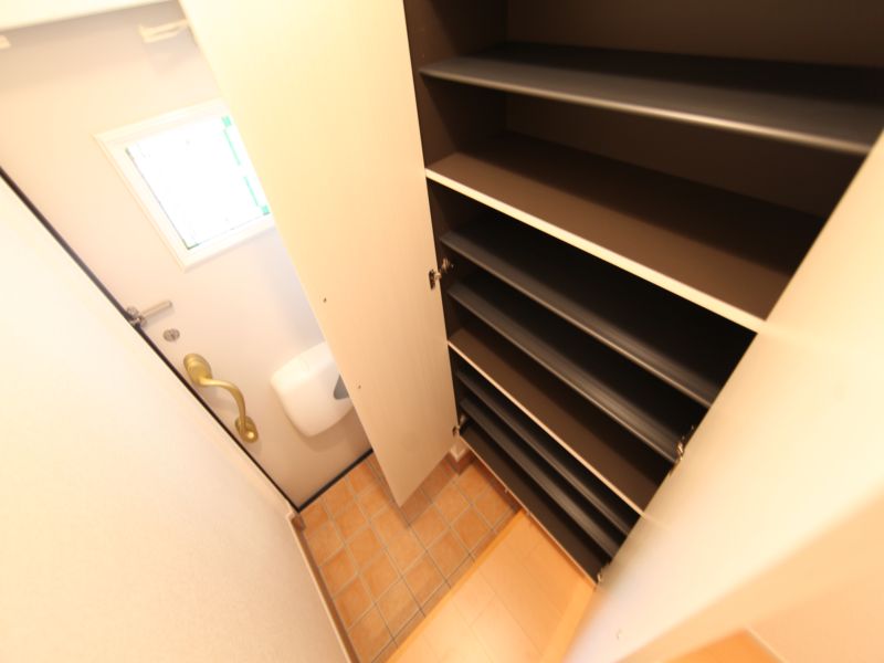 玄関 シューズボックス有ります