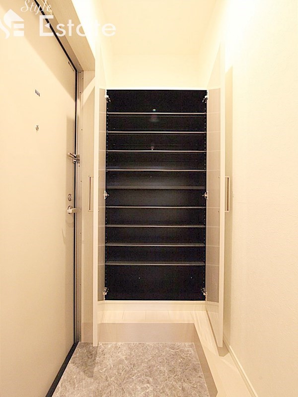 シューズボックス