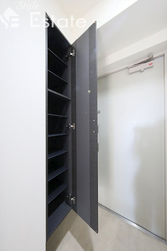 シューズボックス