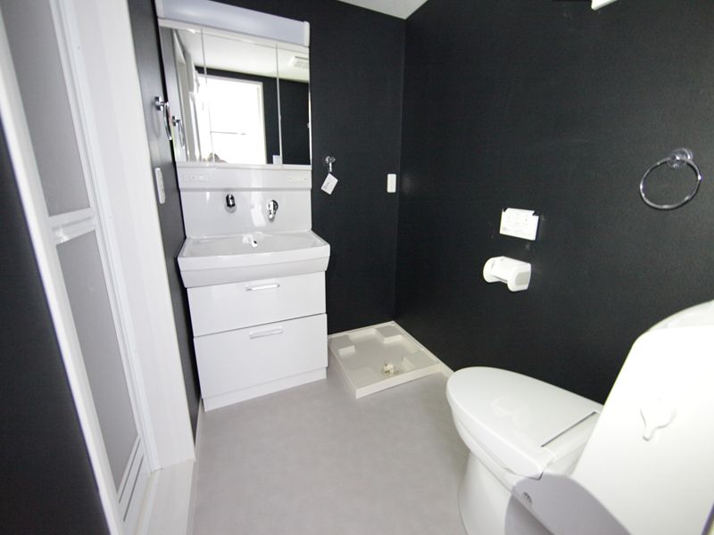 脱衣所 3面鏡独立洗面台付