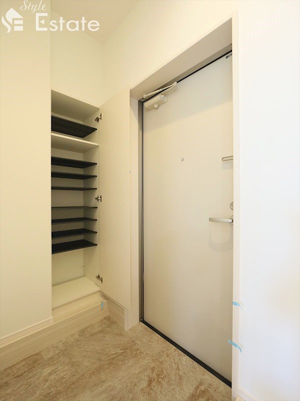 シューズボックス