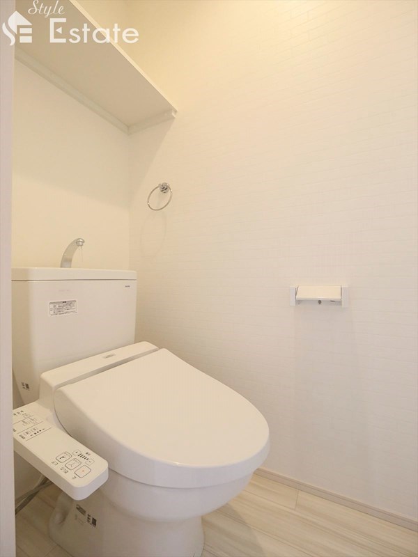 温水洗浄便座付トイレ