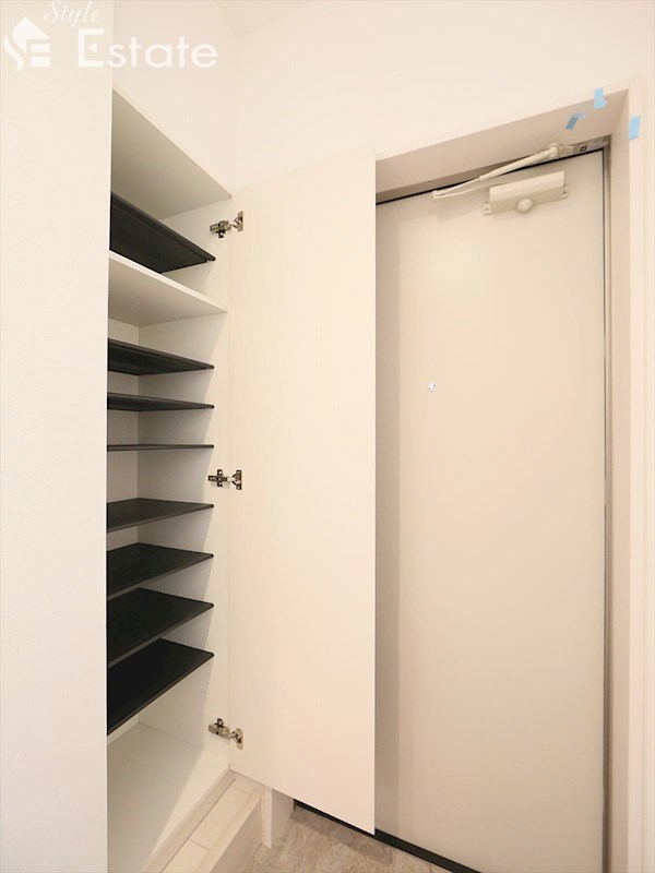 シューズボックス