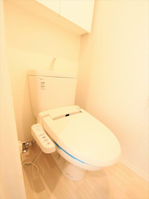 温水洗浄機付便座