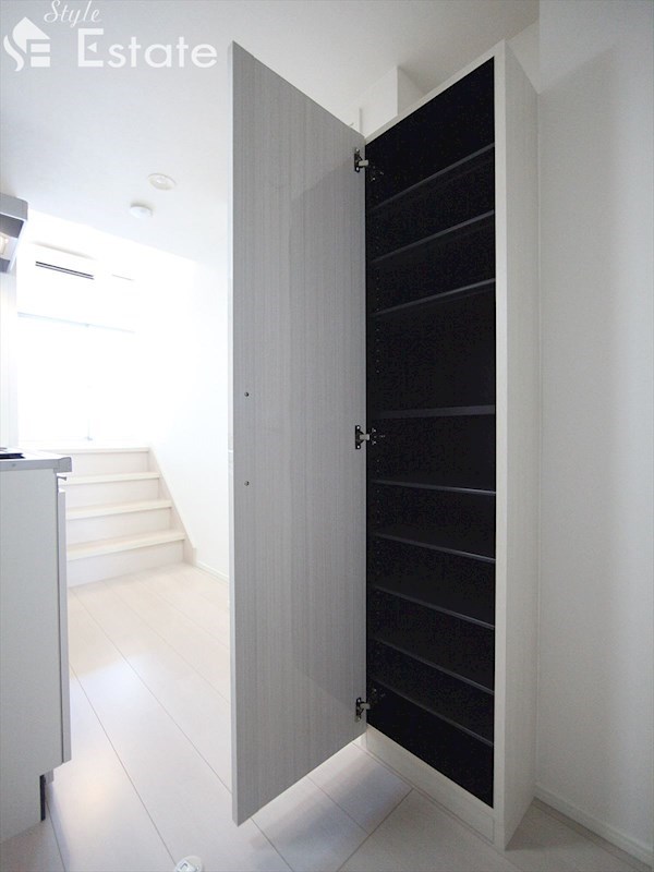 シューズボックス