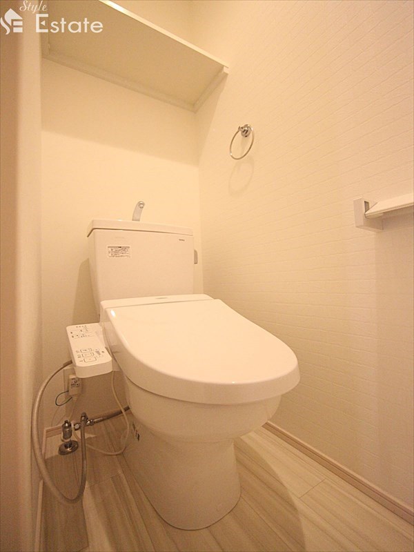 シャワー付トイレ