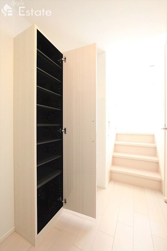 シューズボックス