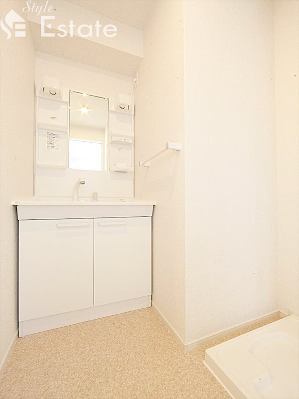 独立洗面台 同仕様物件