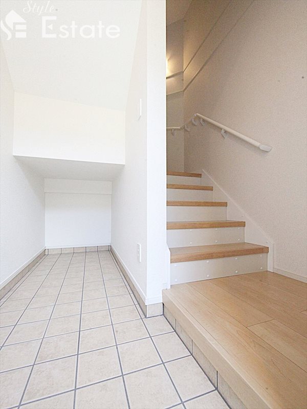 玄関 同仕様物件