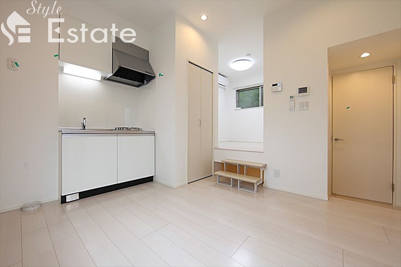 リビング 同仕様内装