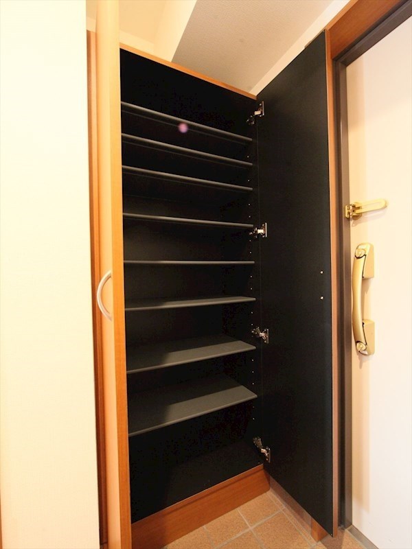 シューズボックス