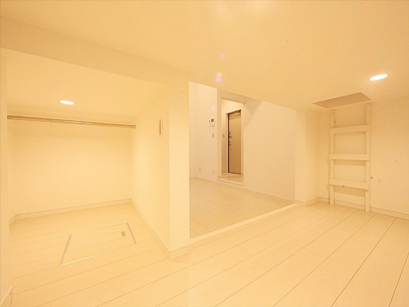 アンダーロフト 収納付