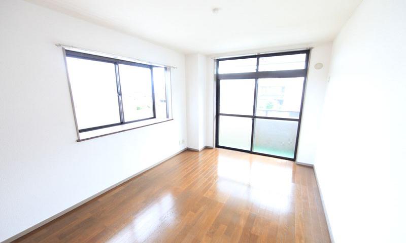 洋室6帖 出窓付き