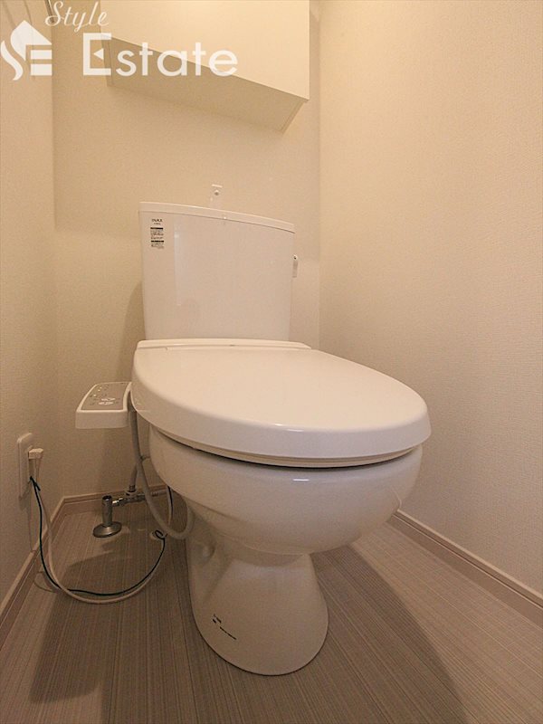 温水洗浄便座付トイレ