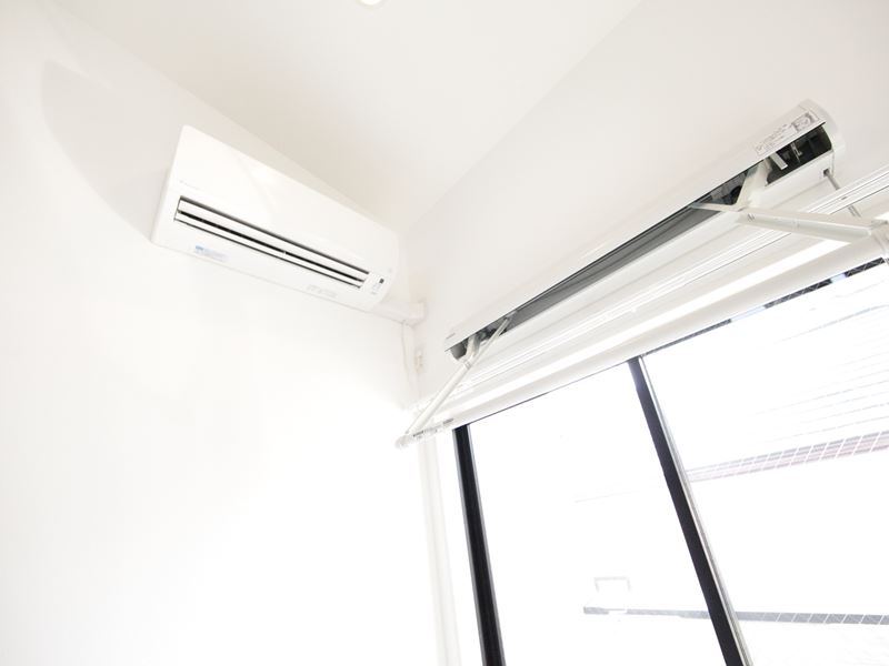 エアコン付き・室内洗濯物干し
