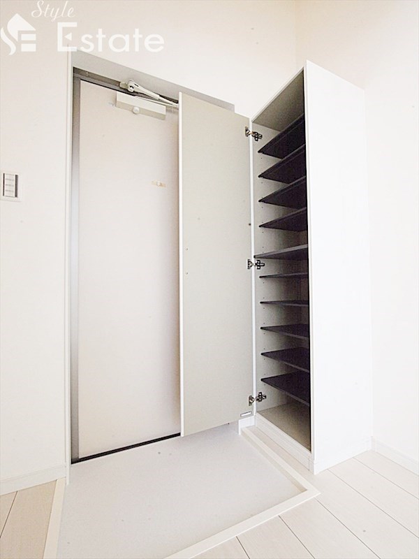 シューズボックス