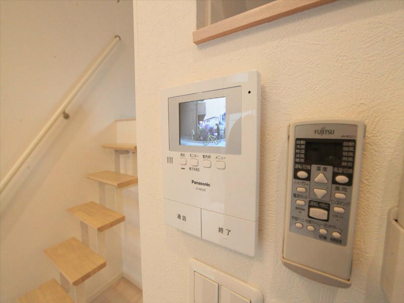 モニター付きインターホン