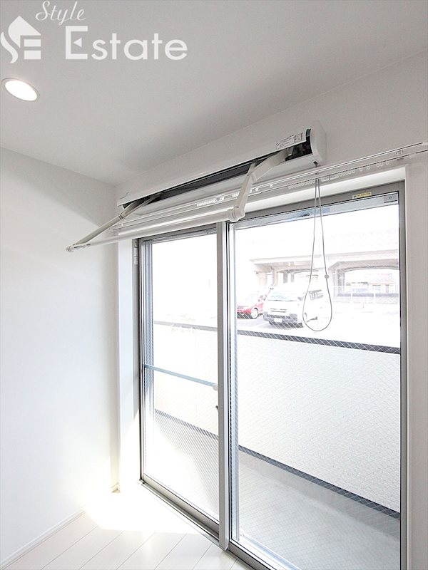 室内選択物干し機