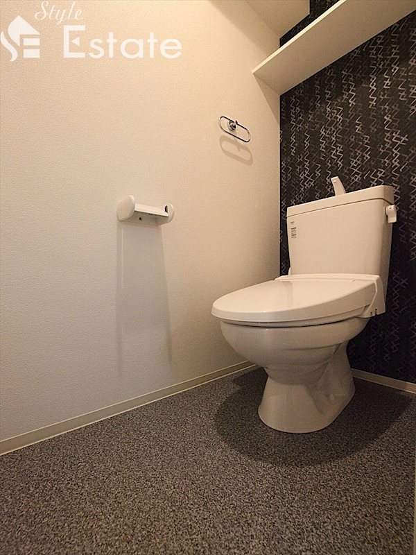 温水便座付トイレ 同仕様内装