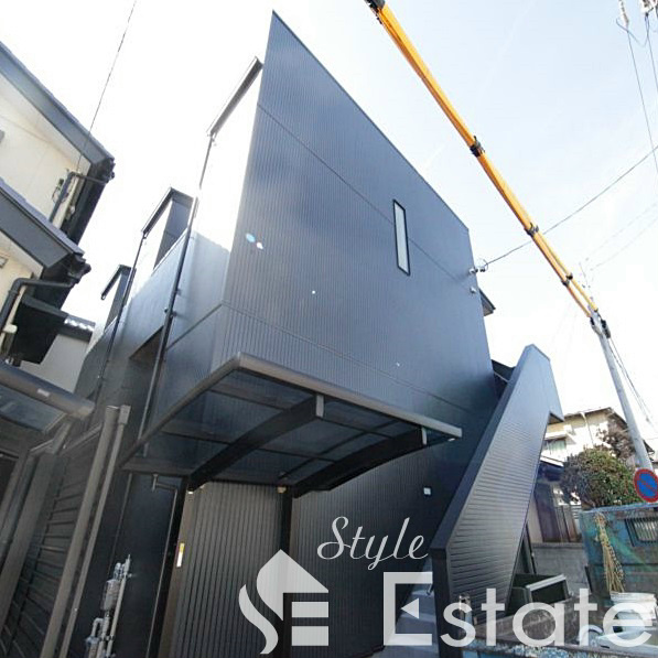 Lucie鳴海　（ルシエナルミ）