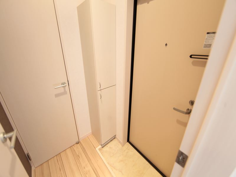 玄関 シューズボックス付(収納充実)