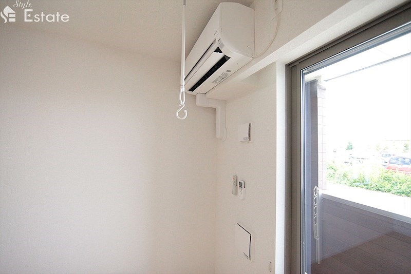エアコン/室内物干し/ 同仕様内装