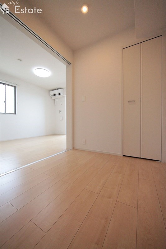 洋室 同仕様内装