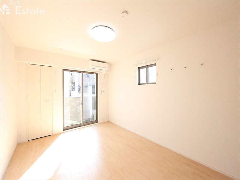 リビング 同仕様内装