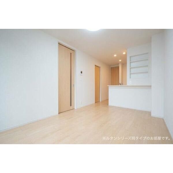 リビング 同仕様内装