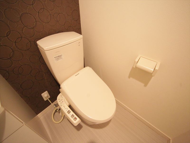 同型タイプ 温水洗浄機能付き