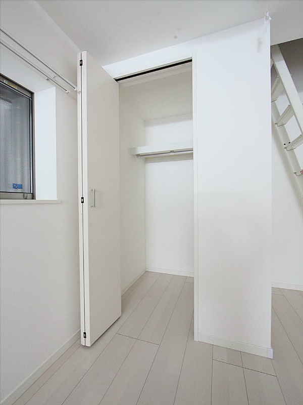 洋室★クローゼット