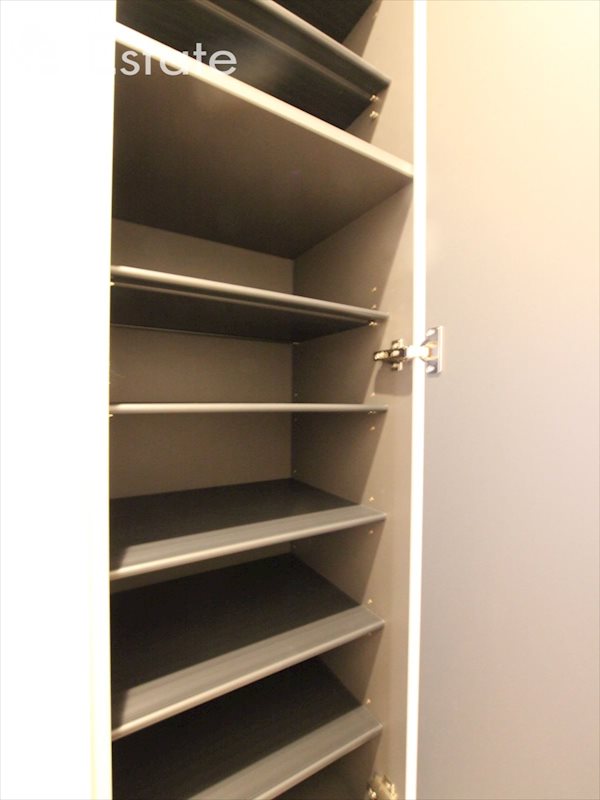 シューズボックス